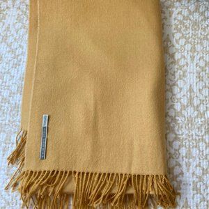 NEW Alicia Adams Alpaca Classic Throw